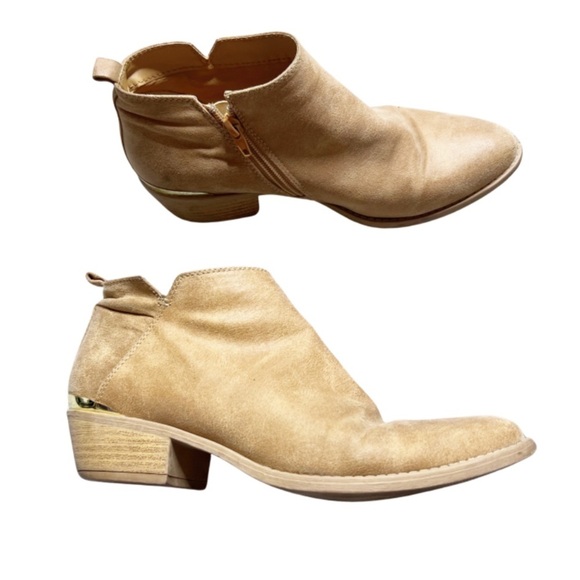 Qupid Women's Suede Chestnut Brown Beige Gold Accent Zip Up Ankle Boot Booties - Picture 1 of 16